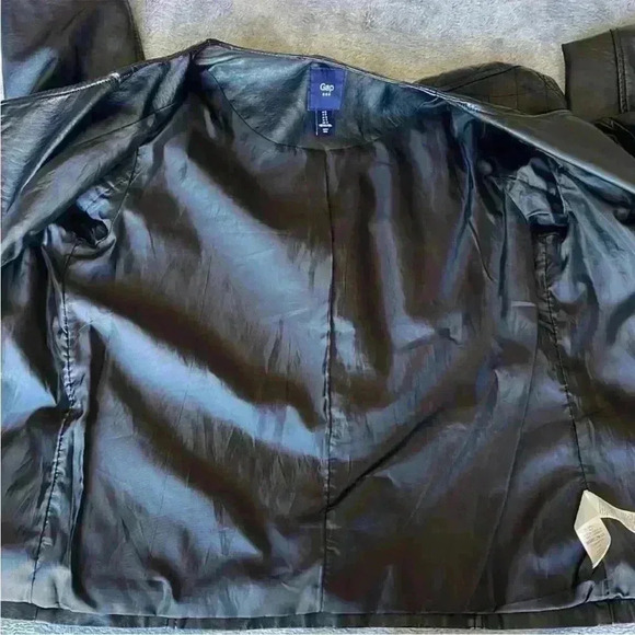 Gap Moto Jacket in Faux Leather Black Size Small EUC - Picture 9 of 12